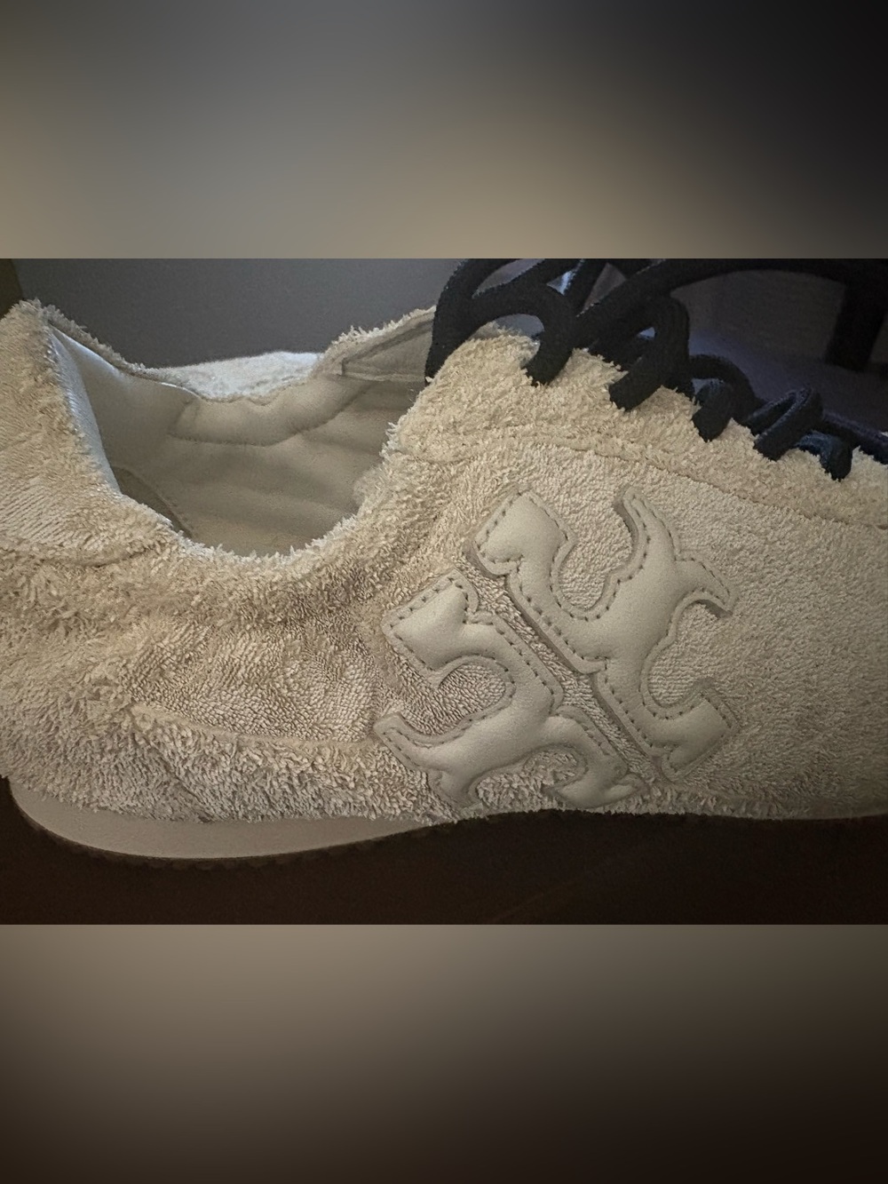 Tory Burch Off-White Brushed Suede Sneaker with Black Laces NWOT size 7 - Picture 3 of 6